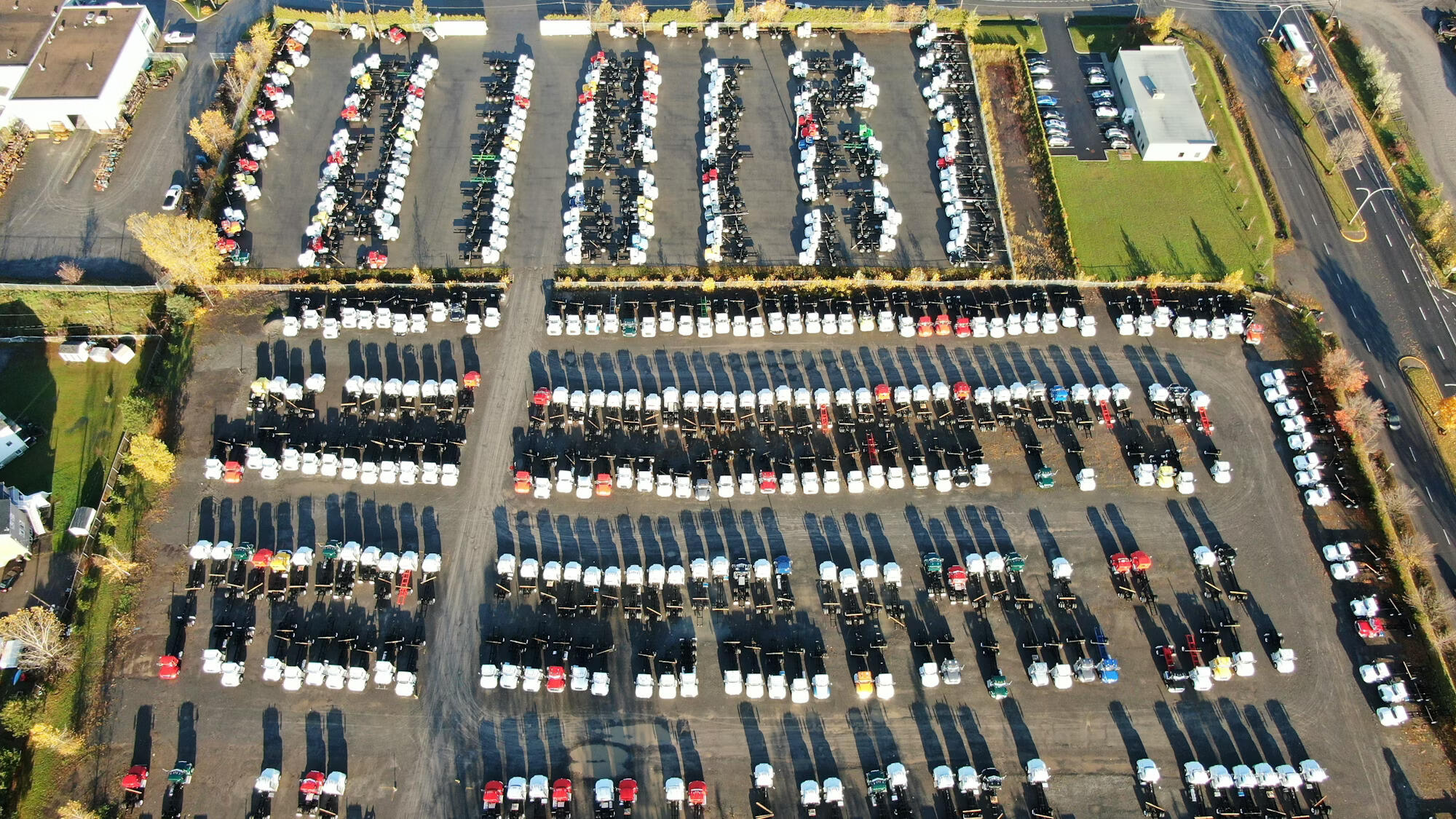 Pacu Penjualan yang Lesu, Industri Mobil Butuh Insentif Pajak